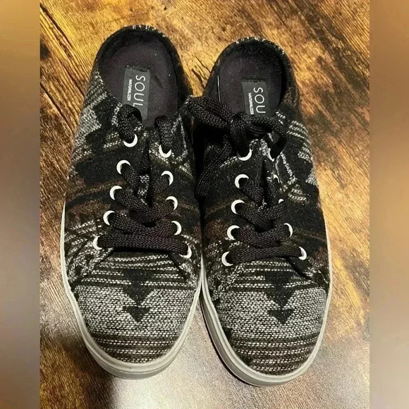 Naturalizer | Soul, Kemper ladies mule, slip on fashion sneakers. Size: 8.5M. - Picture 2 of 14